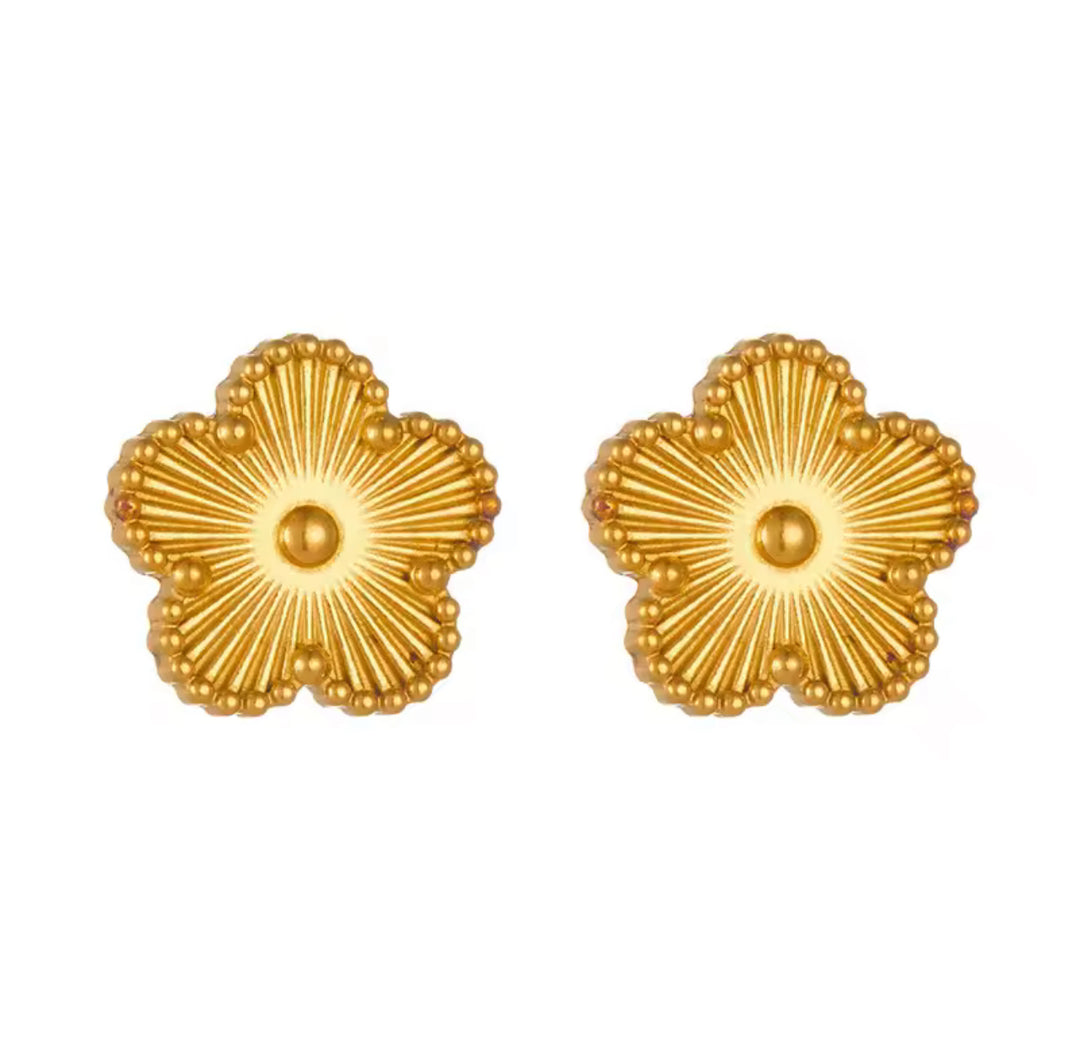 Babe studs