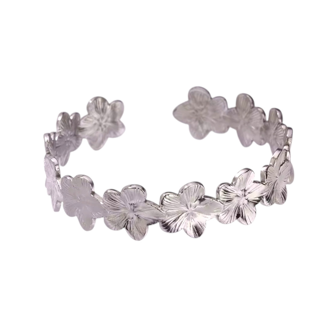 Zilvere flower bangle
