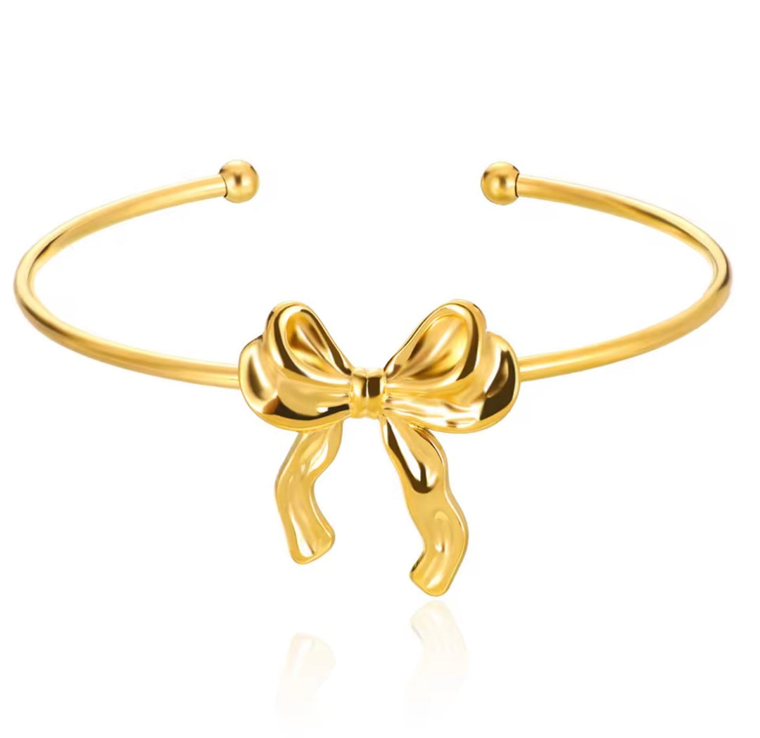Pretty Bow bangle